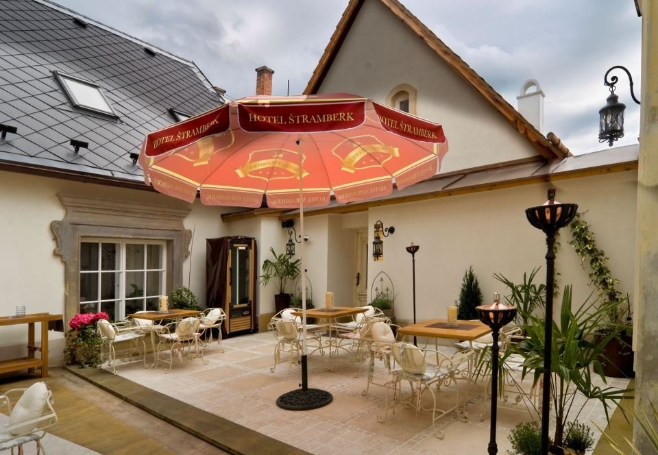 Terasa hotelu Štramberk, kde jsme seděli 